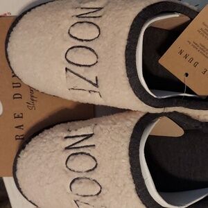 Rae Dunn Snooze Sherpa Slippers Size Sm 5/6